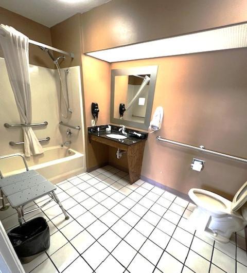 Hotel Baymont By Wyndham Gaffney Extérieur photo